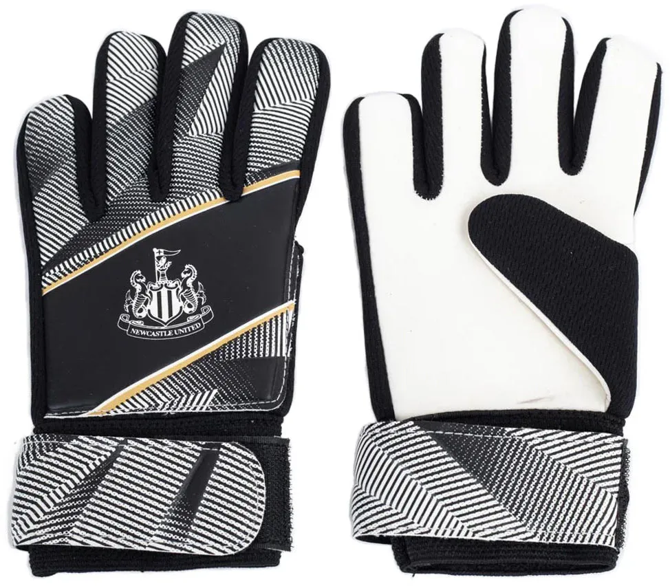 Newcastle United Junior Goalkeeper Gloves - Black