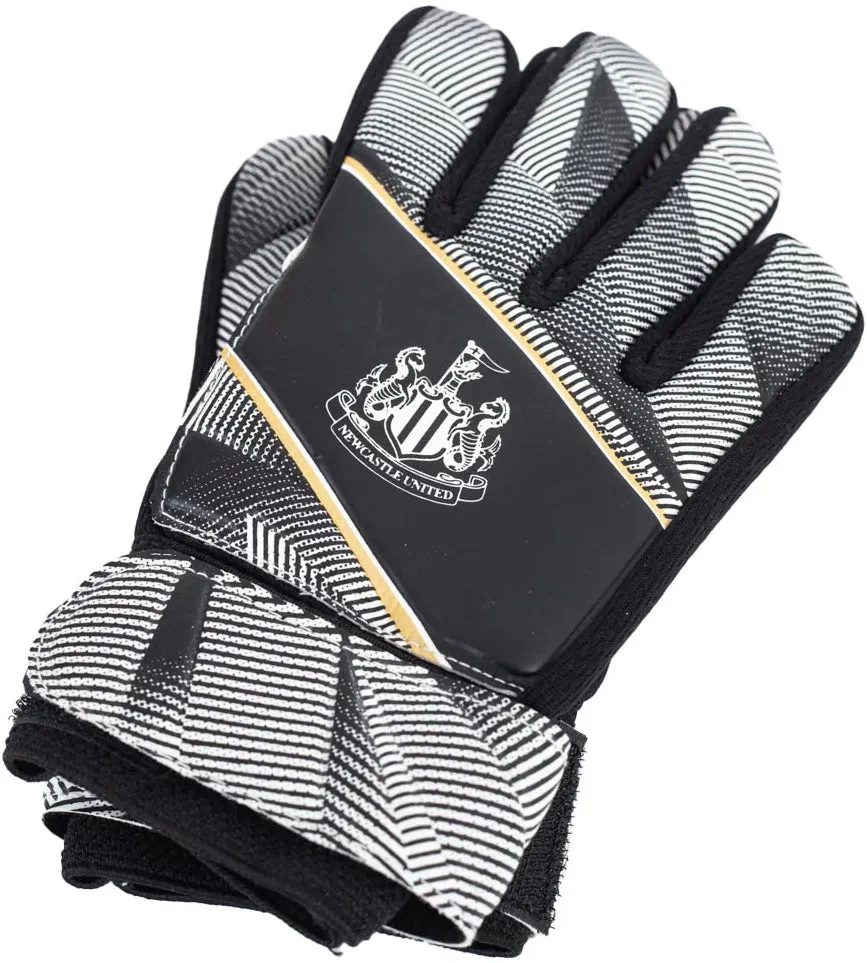 Newcastle United Junior Goalkeeper Gloves - Black